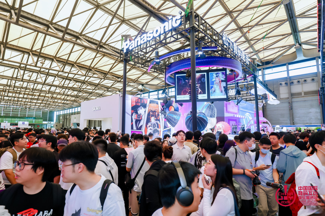 43.89万人次再创新高!第23届ChinaJoy圆满落幕:感谢有你,共赴这场“与AI同游”的盛夏之约 https://cms3.chinajoy.net/157/upload/resources/image/103587.png?token=Bearer eyJhbGciOiJIUzUxMiJ9.eyJpc3MiOiJlY2hpc2FuIiwic3ViIjoie1wiY2xpZW50XCI6XCJXRUJcIixcInR5cGVcIjpcIlVTRVJcIixcIm5hbWVcIjpcInVzZXIyX2FwaVwiLFwic2lnbmF0dXJlXCI6bnVsbCxcImV4cGlyZXNfaW5cIjoxODAwMDAwMH0iLCJpYXQiOjE3ODU4MzQ1ODEsImV4cCI6MTc4NTg1MjU4MX0.HoThmgOAUMt0EpWerAm8NYzl6DOy1GtDxDIOGVxXjea3HVMpGDIiP16BBotix2abTm3MiXT5hcOKdUHNC1Lp7g